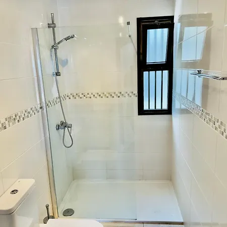 Beautiful With Sea View, Terrace And Pool Apartmán