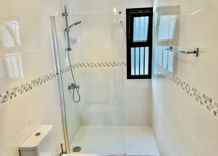 Beautiful With Sea View, Terrace And Pool 아파트