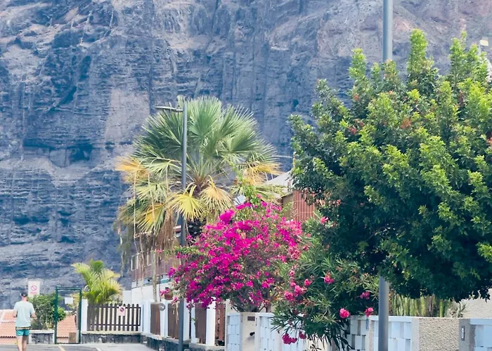 Beautiful With Sea View, Terrace And Pool