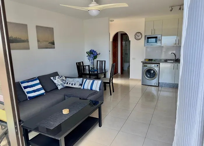 Beautiful With Sea View, Terrace And Pool