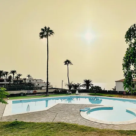 Beautiful With Sea View, Terrace And Pool