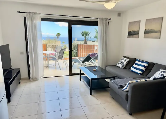 Beautiful With Sea View, Terrace And Pool